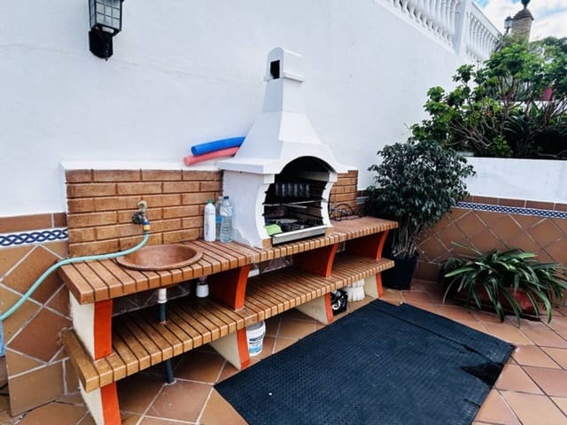 2 quarto Apartamento para arrendar em Almuñécar com piscina - 1 200 € (Ref: 9395693)