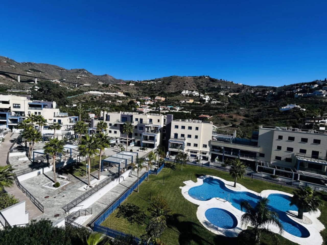 3 chambre Appartement à vendre à Almunecar avec piscine garage - 320 000 € (Ref: 9400347)