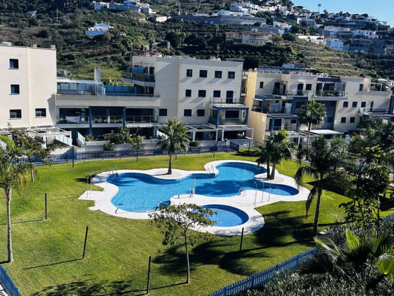 3 chambre Appartement à vendre à Almunecar avec piscine garage - 320 000 € (Ref: 9400347)