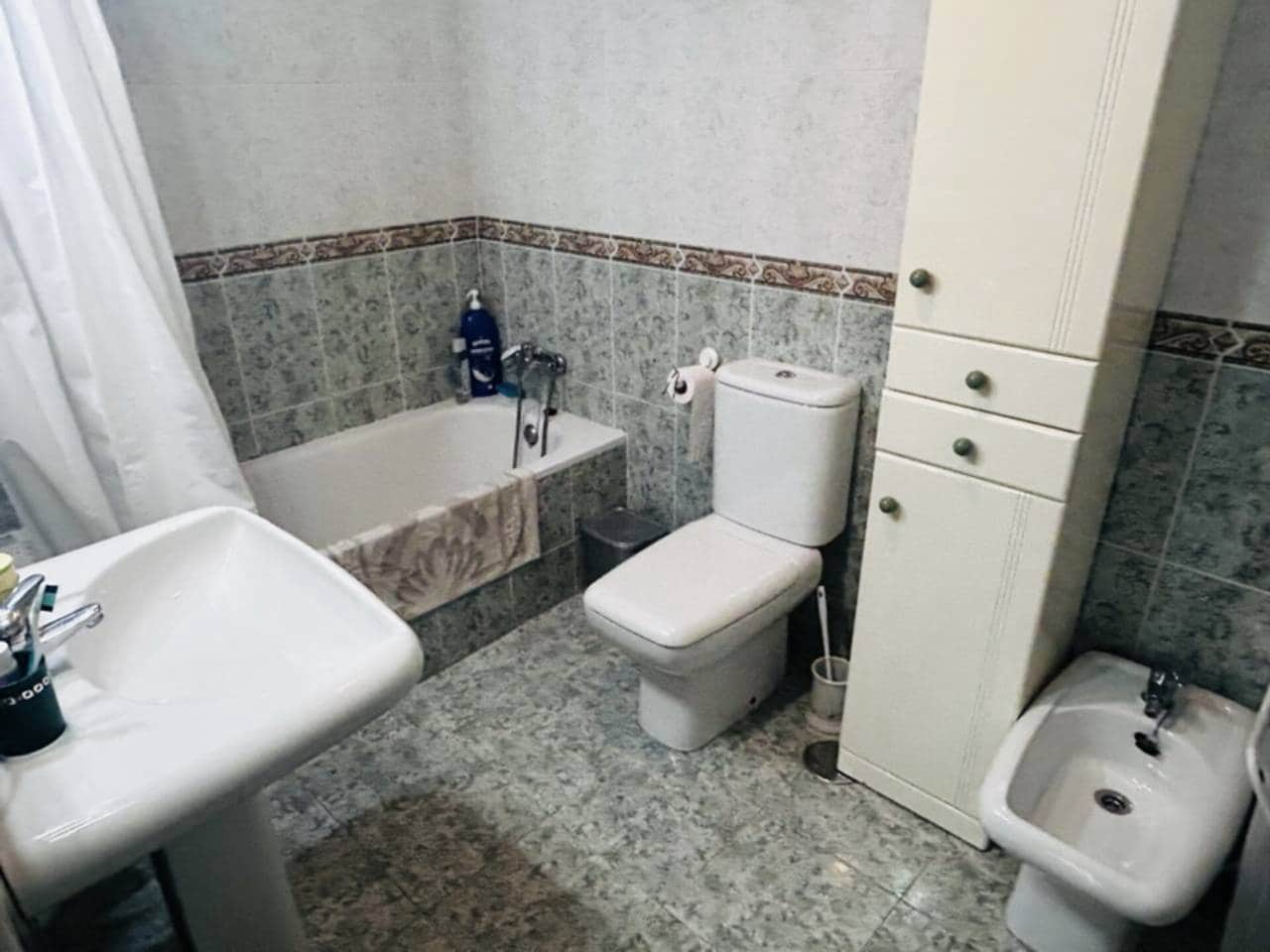 2 bedroom Apartment for rent in Almunecar with garage - € 980 (Ref: 9412595)