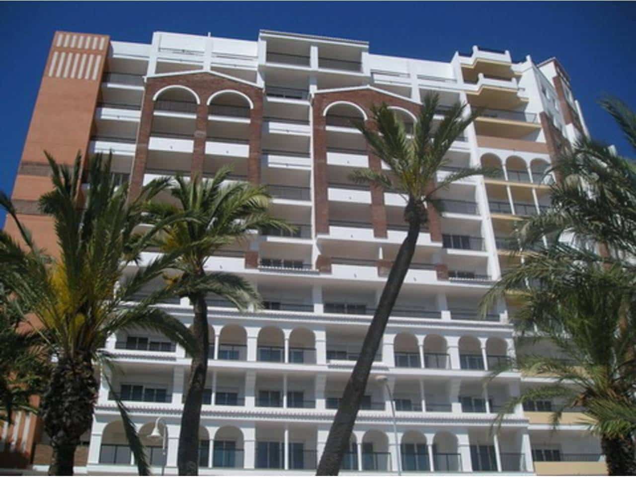 2 bedroom Apartment for rent in Almunecar with garage - € 980 (Ref: 9412595)