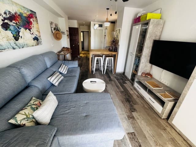 Appartement de 2 chambres à louer à Almuñécar - 750 € (Ref: 9412596)