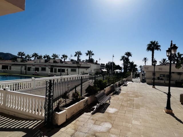 Appartement de 2 chambres à louer à Almuñécar - 750 € (Ref: 9412596)