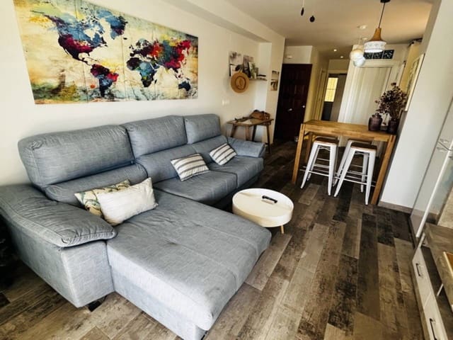 Appartement de 2 chambres à louer à Almuñécar - 750 € (Ref: 9412596)