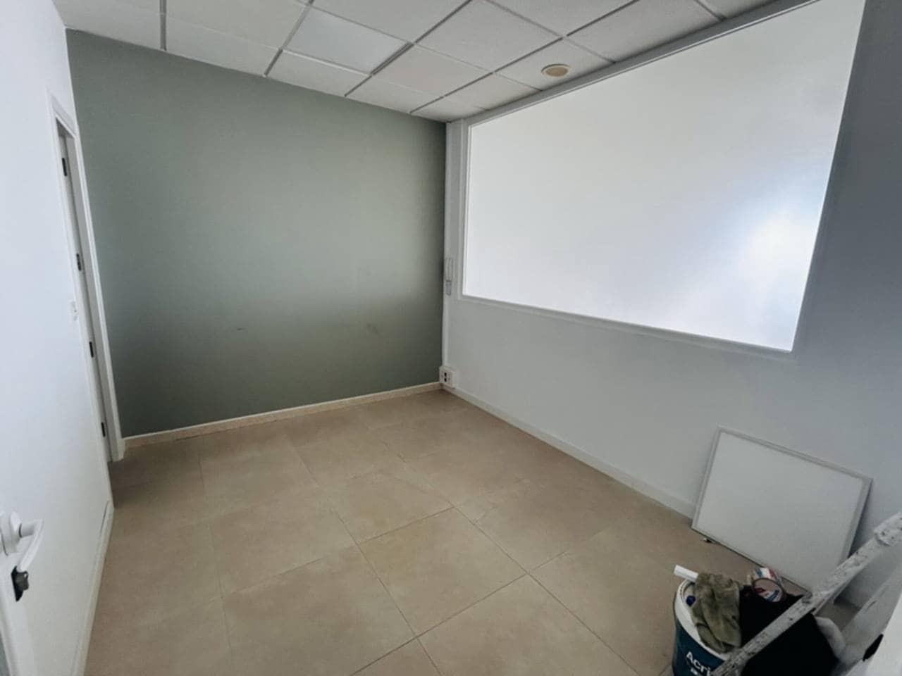 Erhverv til leje i Almunecar - € 1.200 (Ref: 9413567)