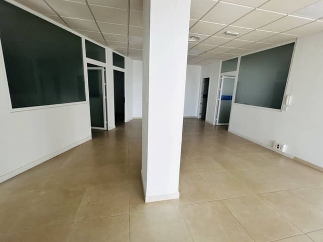 Erhverv til leje i Almuñécar - € 1.200 (Ref: 9413567)