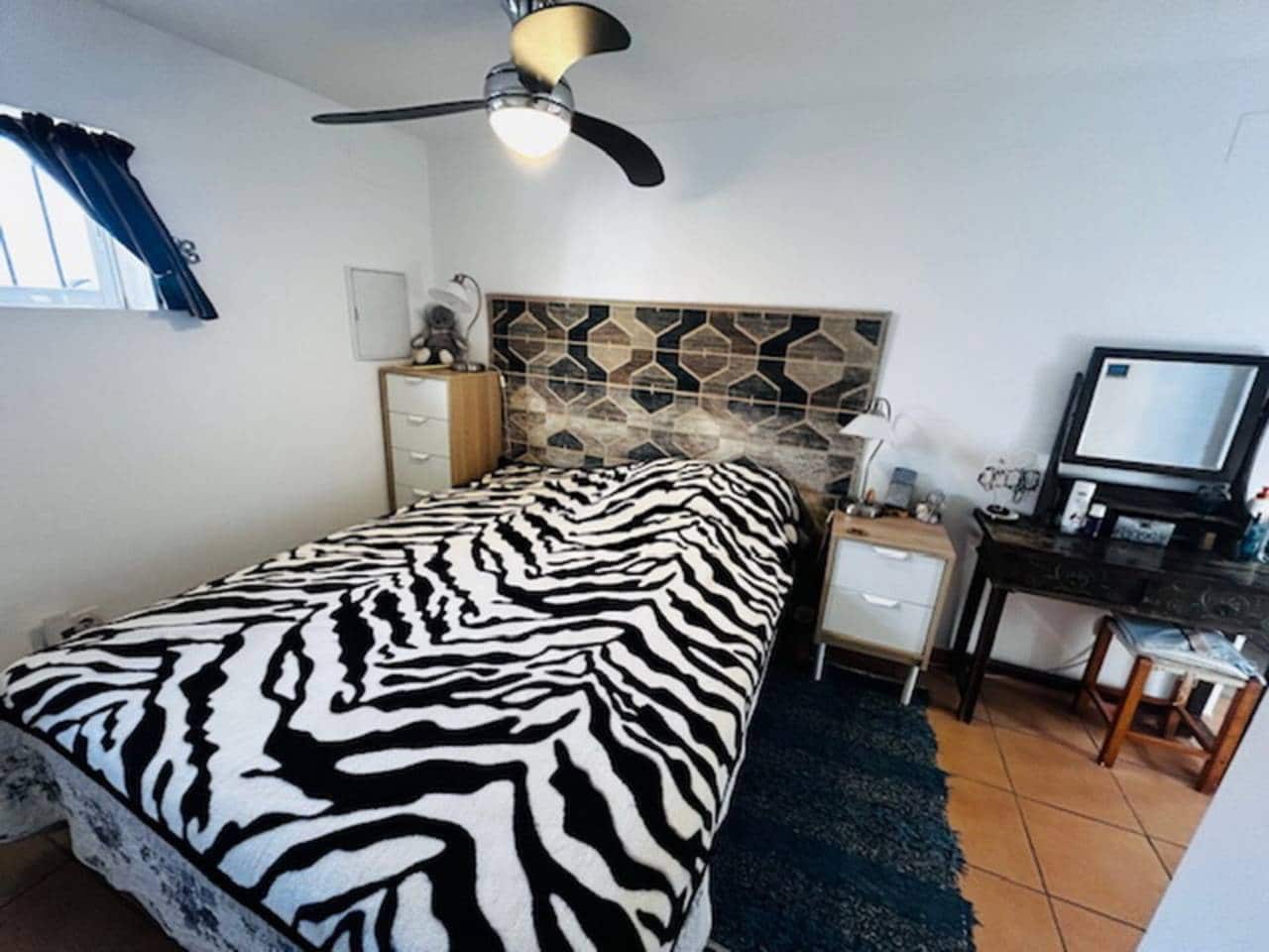 2 soveværelse Villa til salg i Almunecar med swimmingpool garage - € 380.000 (Ref: 9430750)