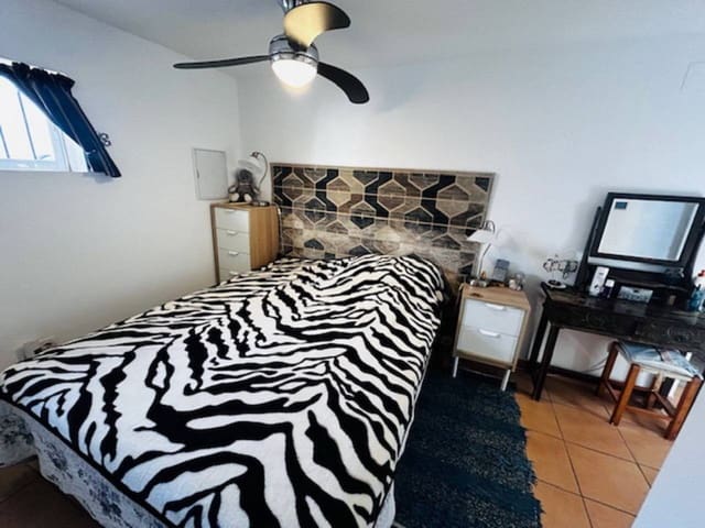 2 soveværelse Villa til salg i Almuñécar med swimmingpool garage - € 380.000 (Ref: 9430750)