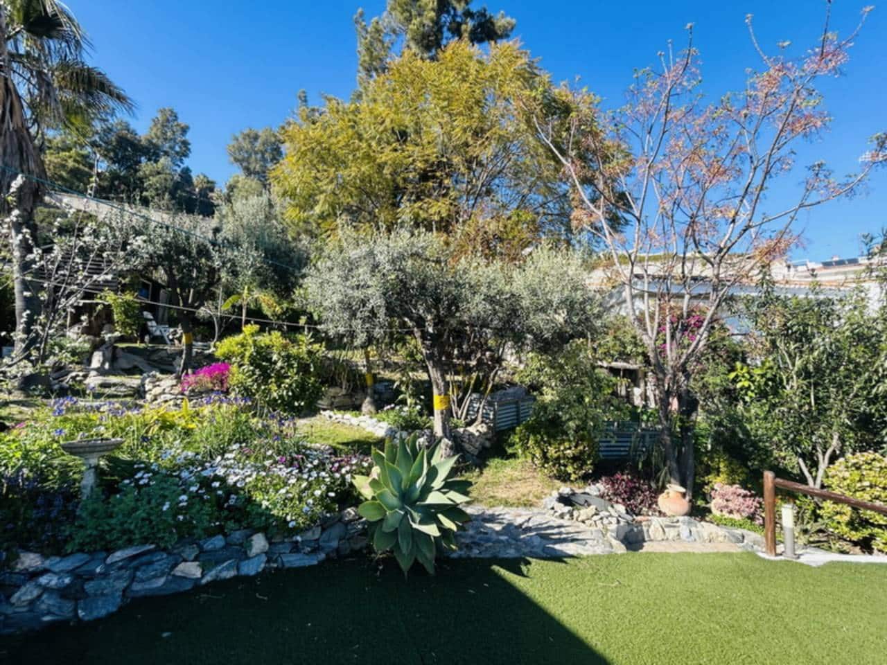 2 bedroom Villa for sale in Velilla with pool garage - € 380,000 (Ref: 9430750)