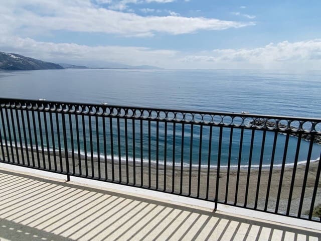 2 quarto Apartamento para arrendar em Velilla, Almuñécar com piscina - 800 € (Ref: 9451390)