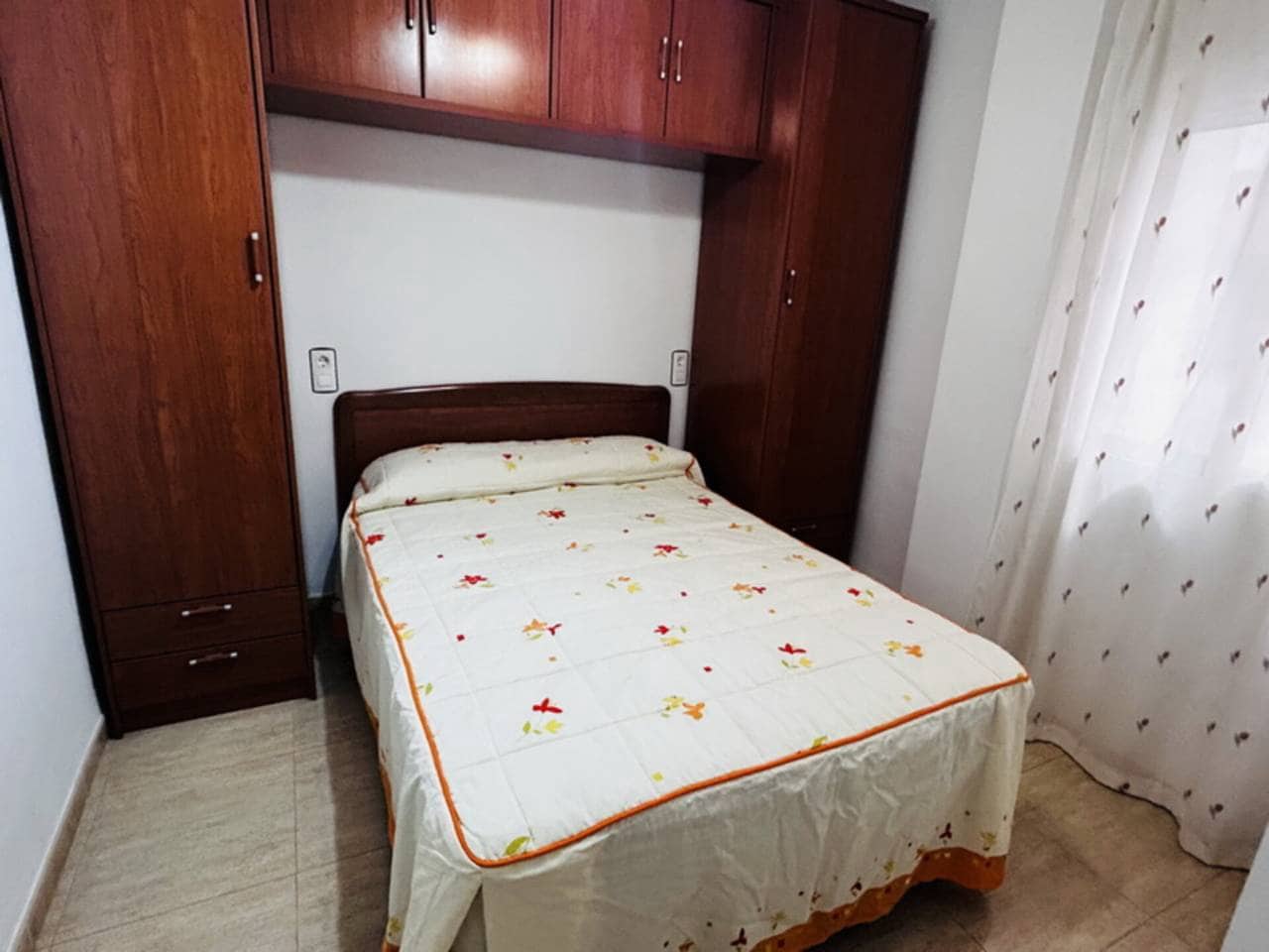 Appartement de 4 chambres à louer à Almunecar - 900 € (Ref: 9471645)