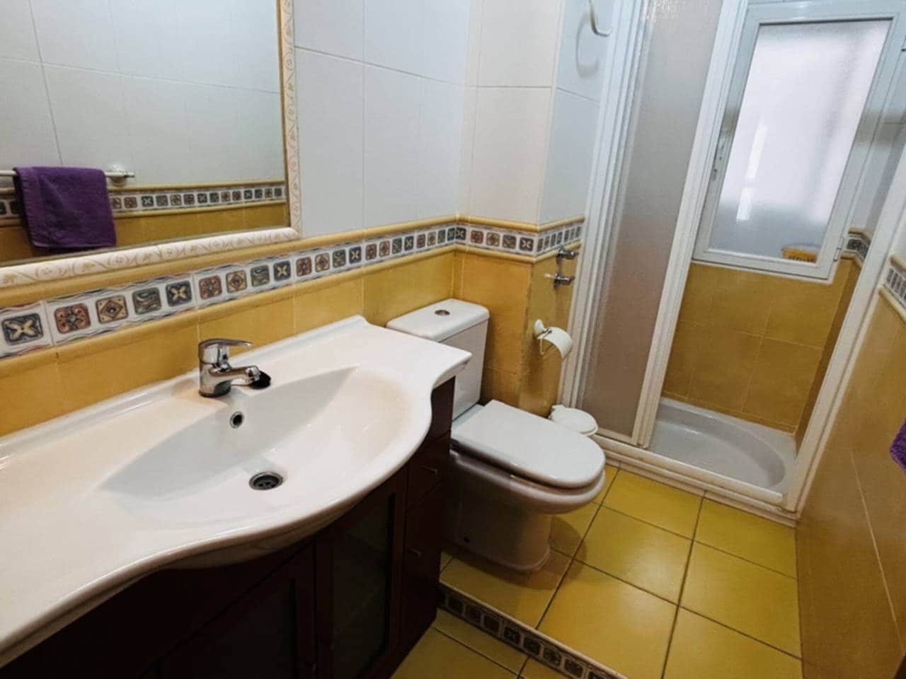 Appartement de 4 chambres à louer à Almunecar - 900 € (Ref: 9471645)