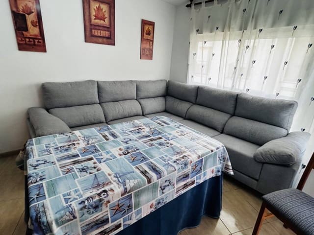 Appartement de 4 chambres à louer à Almuñécar - 900 € (Ref: 9471645)