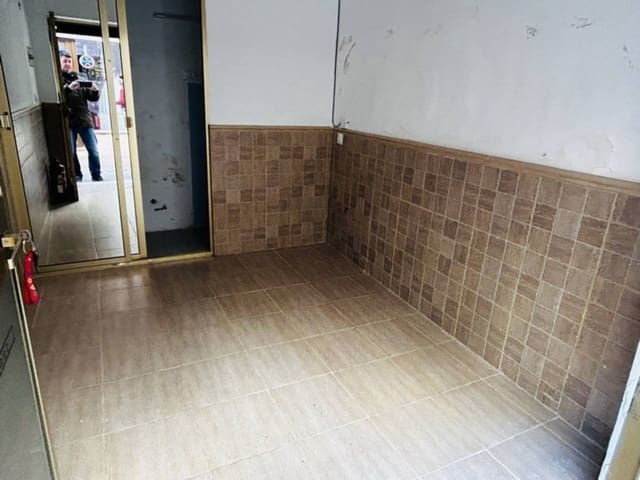 Bureau à vendre à Almuñécar - 35 000 € (Ref: 9473755)