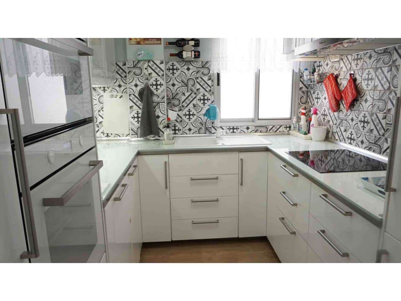 3 Zimmer Apartment zu verkaufen in Almunecar mit Garage - 370.000 € (Ref: 9525959)