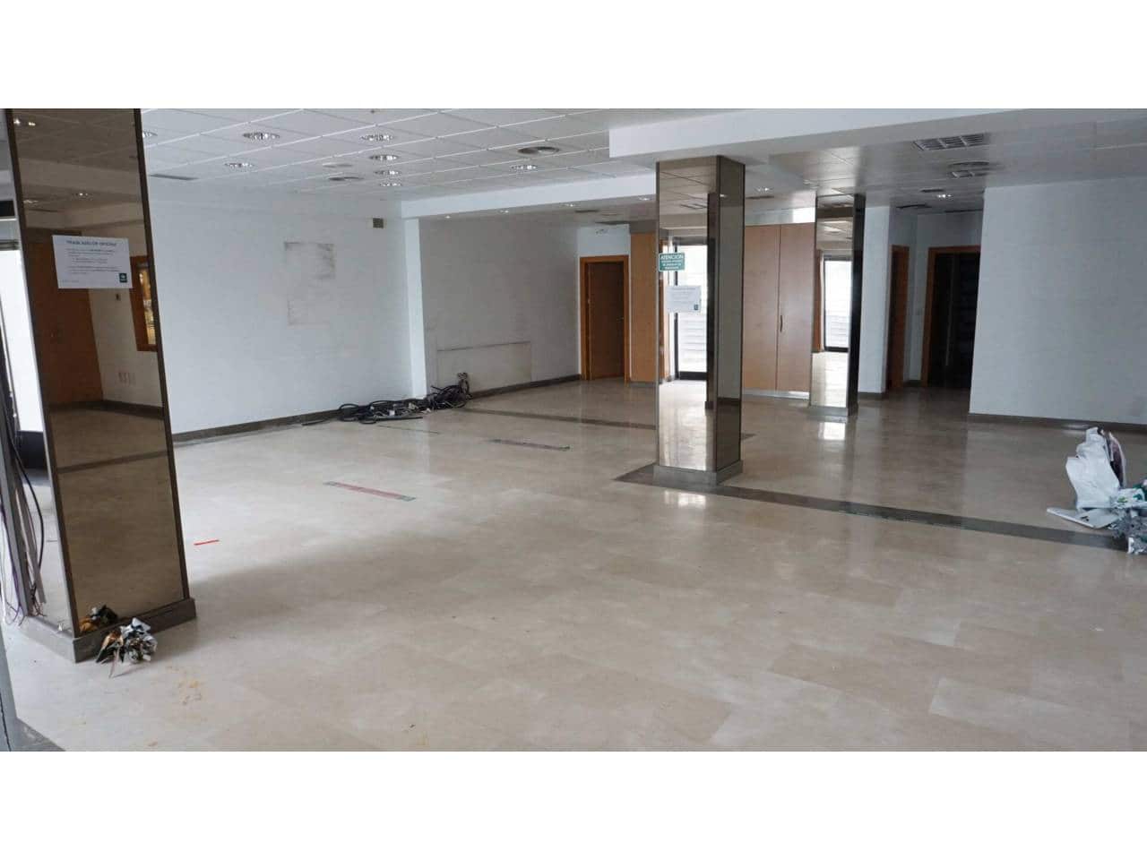 Commercial for rent in Almunecar - € 2,800 (Ref: 9585266)
