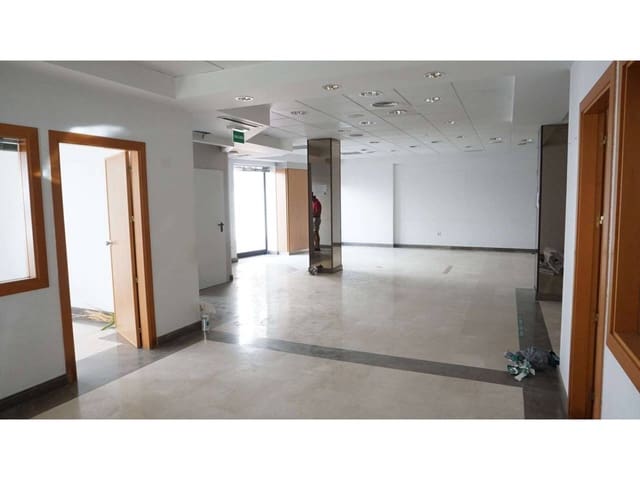 Erhverv til leje i Almuñécar - € 2.800 (Ref: 9585266)