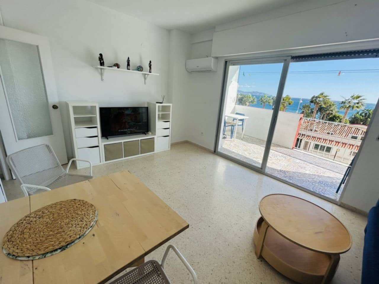 1 makuuhuone Huoneisto vuokrattavana paikassa Velilla mukana uima-altaan - 750 € (Ref: 9603582)