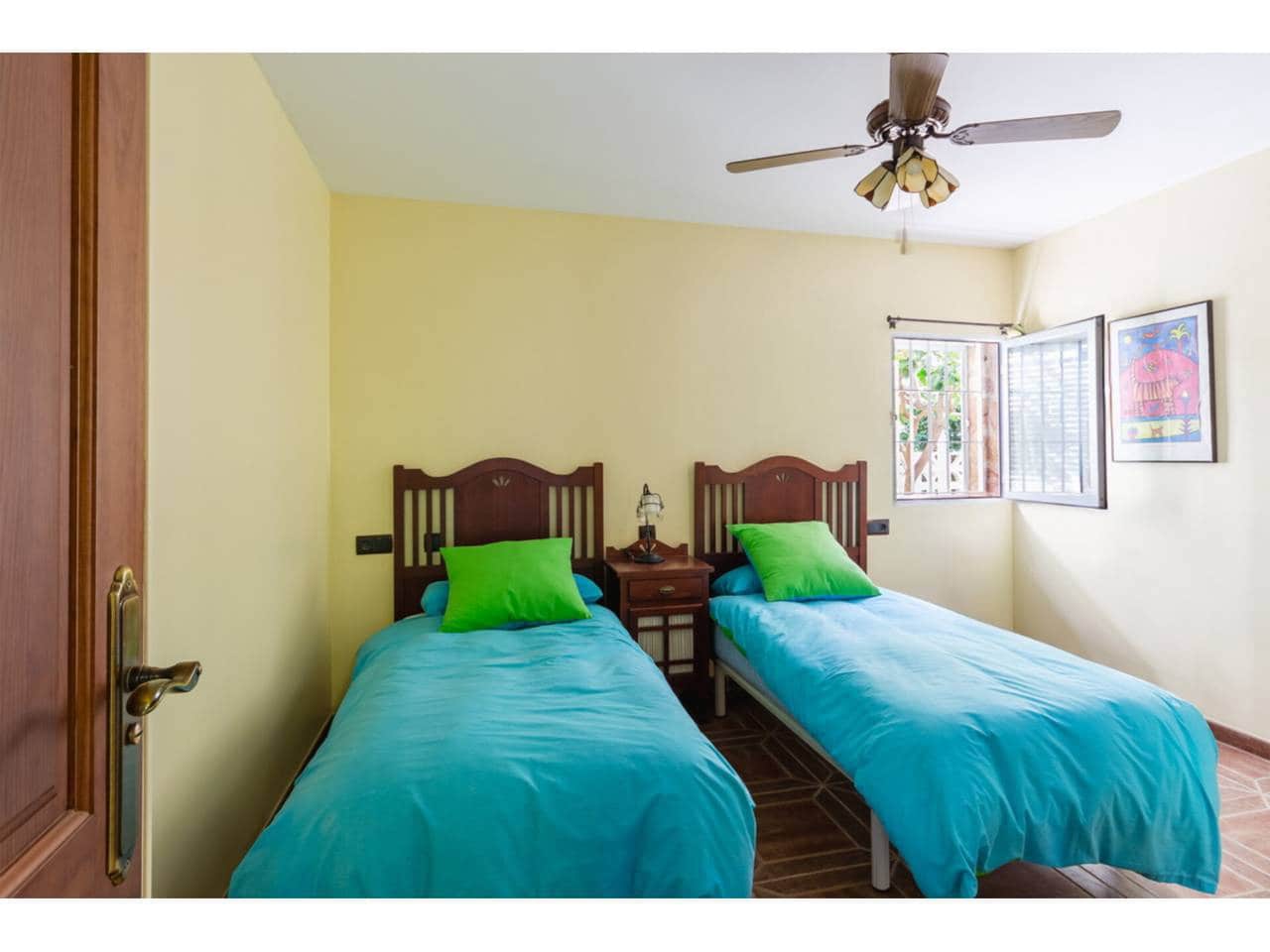 5 soverom Villa til salgs i Velilla med svømmebasseng garasje - € 950 000 (Ref: 9650627)