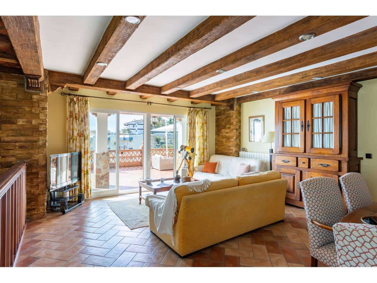 5 soverom Villa til salgs i Velilla med svømmebasseng garasje - € 950 000 (Ref: 9650627)