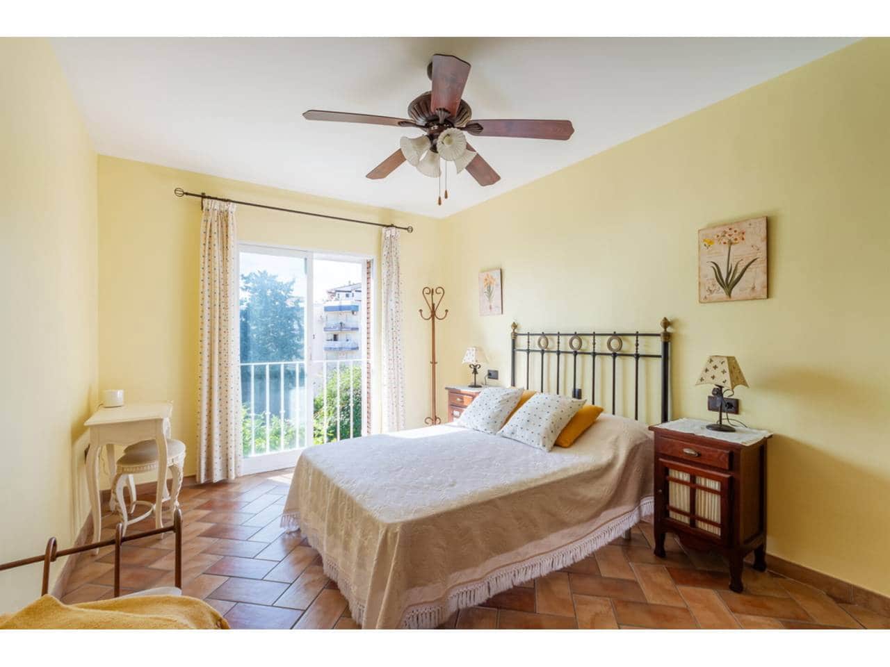 5 soverom Villa til salgs i Velilla med svømmebasseng garasje - € 950 000 (Ref: 9650627)