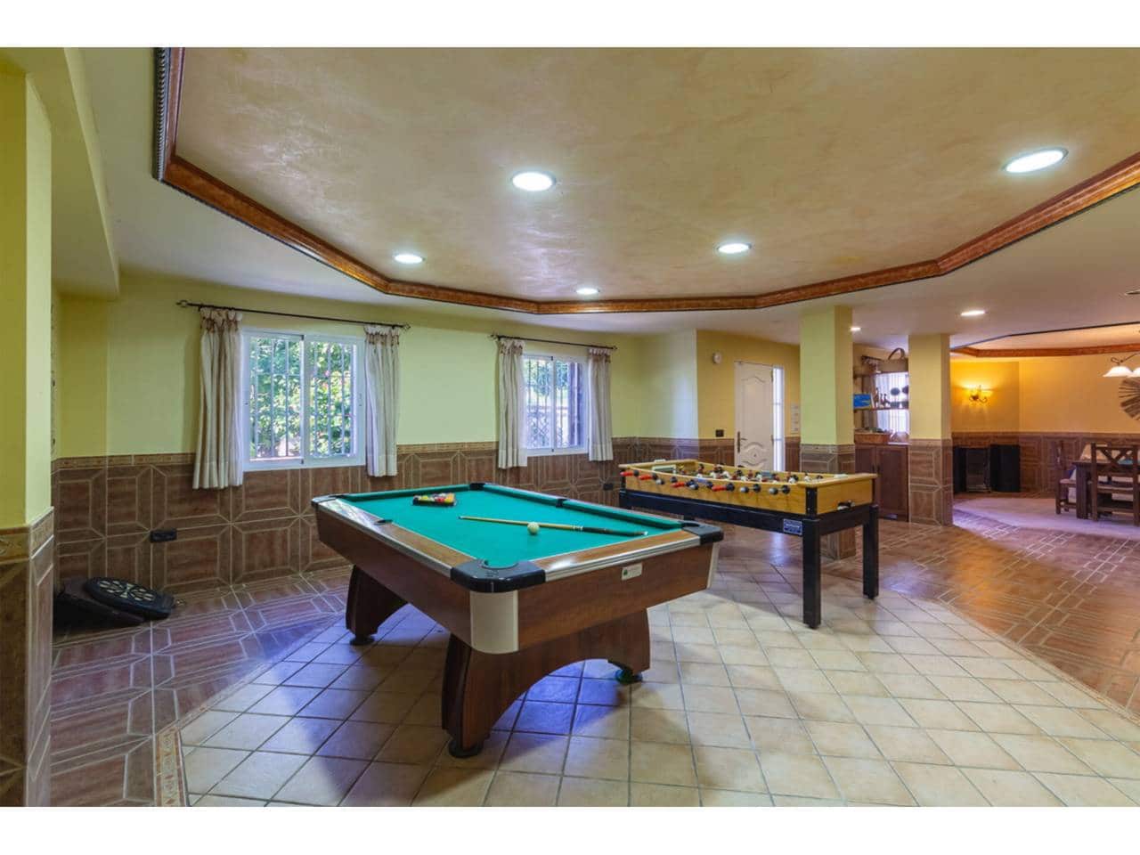 5 soverom Villa til salgs i Velilla med svømmebasseng garasje - € 950 000 (Ref: 9650627)