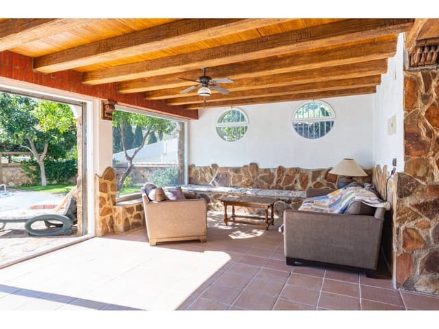 5 soverom Villa til salgs i Velilla, Almuñécar med svømmebasseng garasje - € 950 000 (Ref: 9650627)