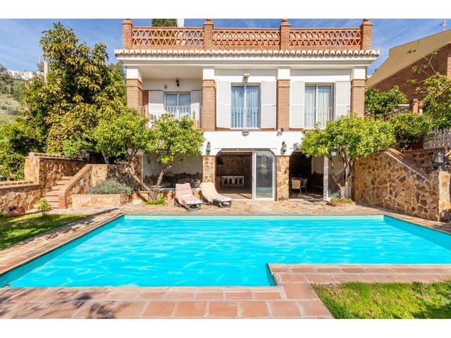 5 soverom Villa til salgs i Velilla, Almuñécar med svømmebasseng garasje - € 950 000 (Ref: 9650627)