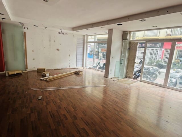 Commercial for rent in Almuñécar - € 850 (Ref: 9703319)