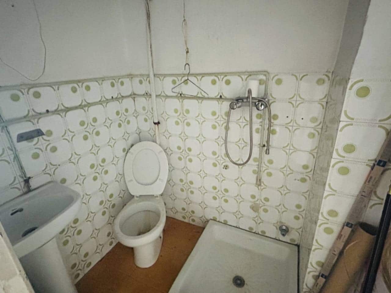 Commercial for rent in Almunecar - € 850 (Ref: 9703319)