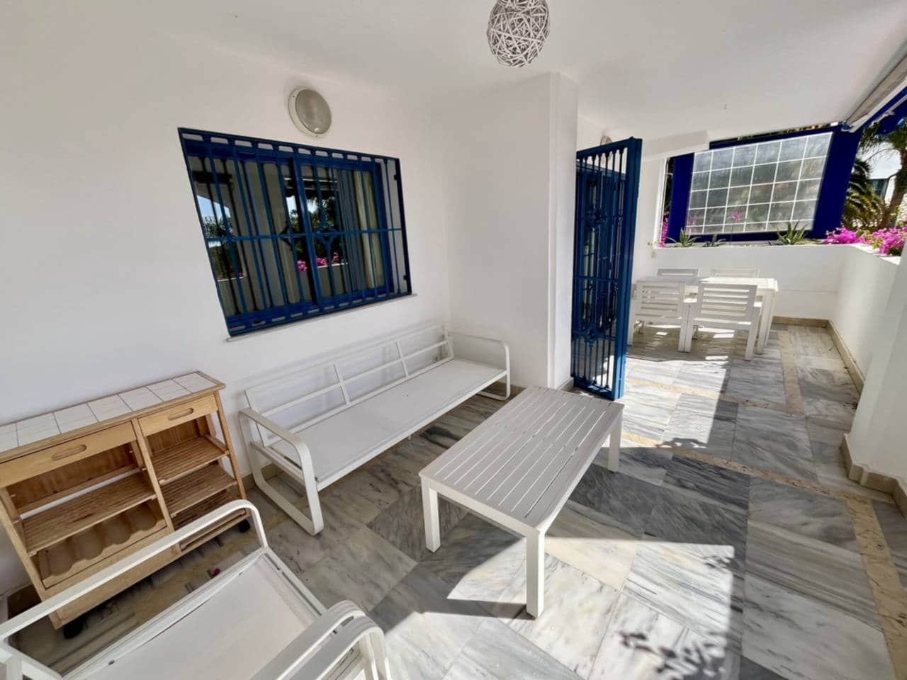 2 soveværelse Lejlighed til salg i Taramay med swimmingpool garage - € 365.000 (Ref: 9751519)