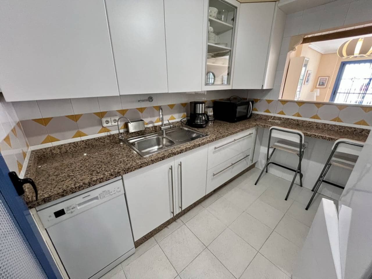 2 soveværelse Lejlighed til salg i Taramay med swimmingpool garage - € 365.000 (Ref: 9751519)