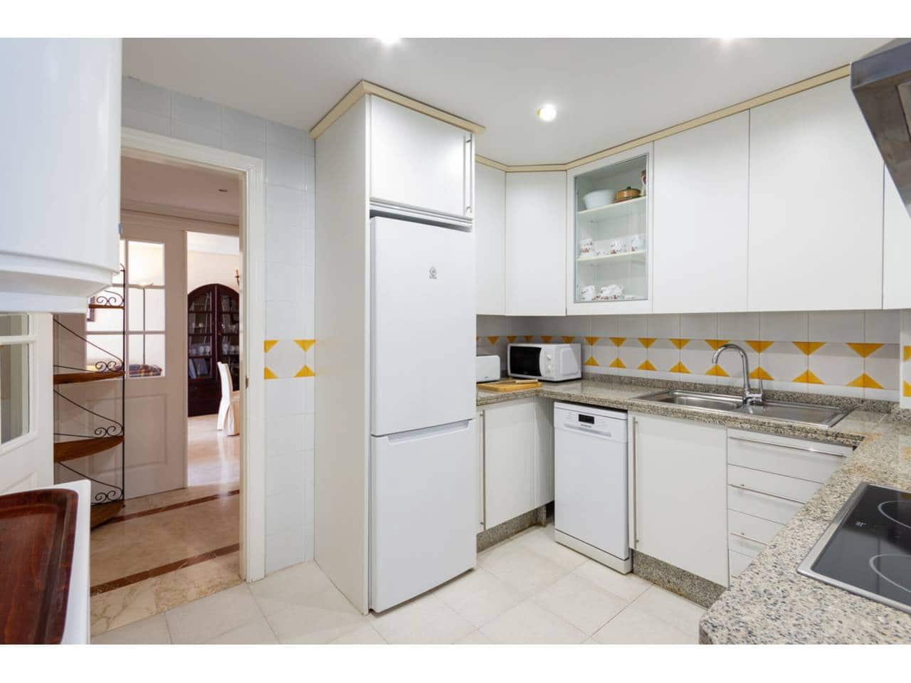 2 soveværelse Lejlighed til salg i Taramay med swimmingpool garage - € 350.000 (Ref: 9751520)