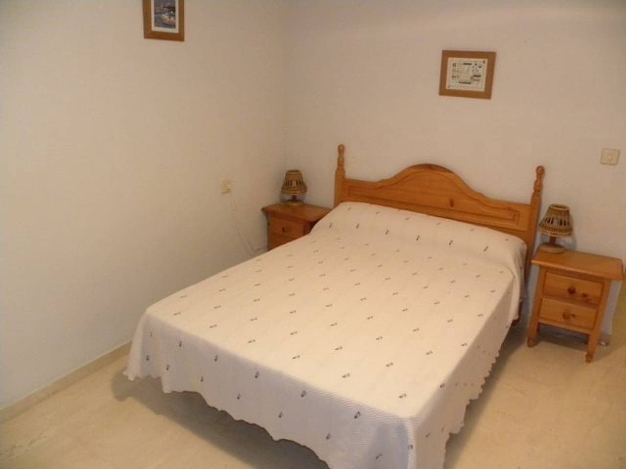 3 soveværelse Byhus til leje i Almunecar med swimmingpool - € 800 (Ref: 9755134)