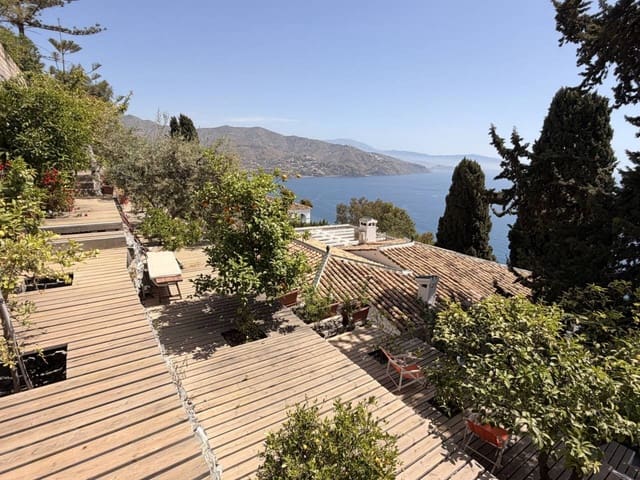 3 makuuhuone Huvila myytävänä paikassa Velilla, Almuñécar mukana uima-altaan - 650 000 € (Ref: 9795937)