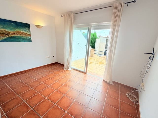 1 chambre Appartement à vendre à Velilla, Almuñécar avec piscine - 175 000 € (Ref: 9826087)