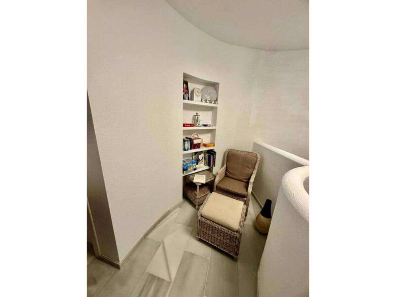 2 sypialnia Willa na sprzedaż w Velilla z basenem garażem - 630 000 € (Ref: 9874376)