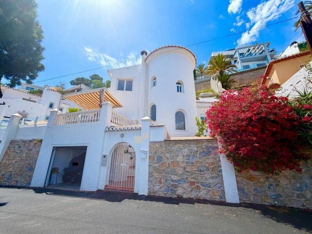 2 sypialnia Willa na sprzedaż w Velilla, Almuñécar z basenem garażem - 630 000 € (Ref: 9874376)