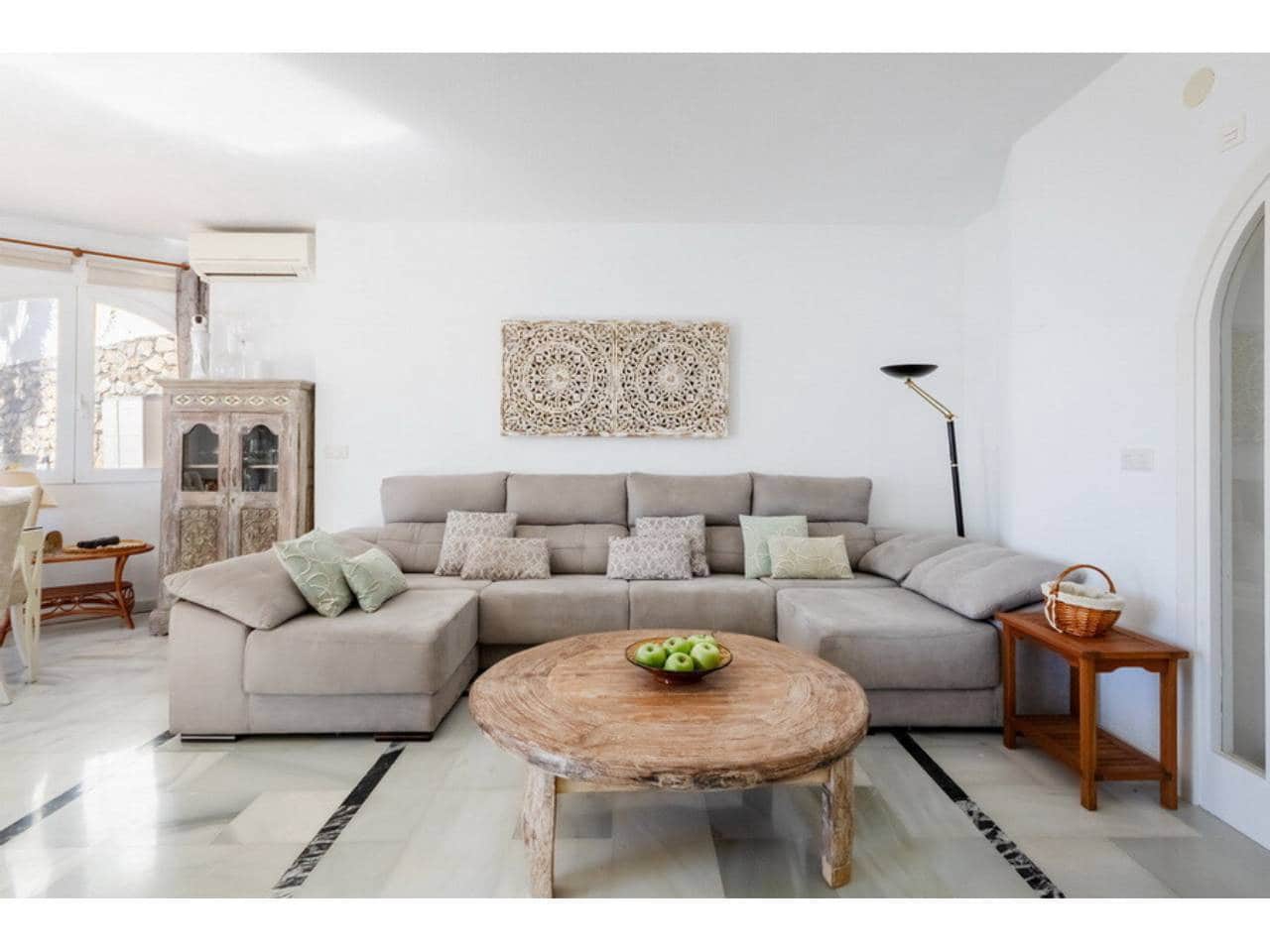 2 slaapkamer Villa te koop in Velilla met zwembad garage - € 565.000 (Ref: 9874376)