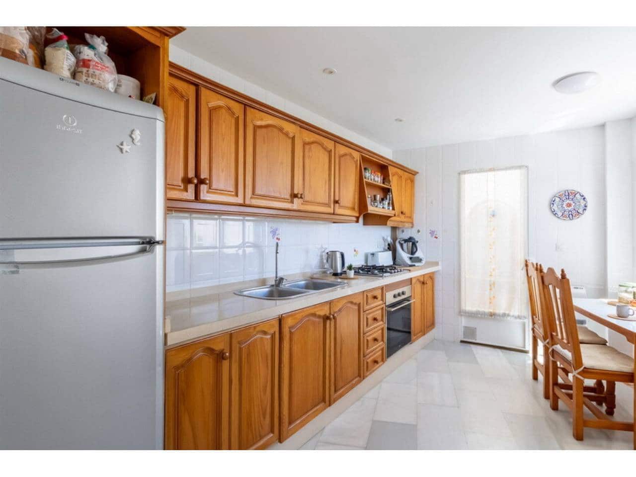 2 slaapkamer Villa te koop in Velilla met zwembad garage - € 565.000 (Ref: 9874376)