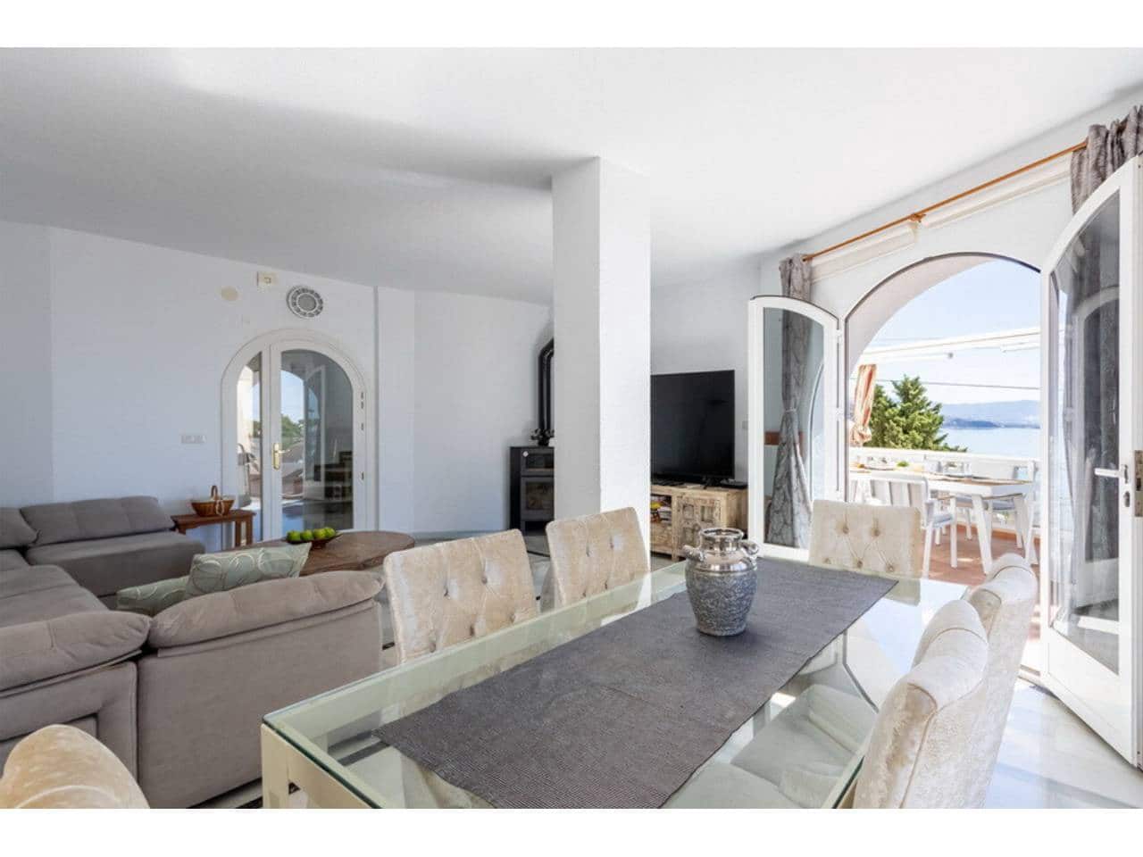 2 slaapkamer Villa te koop in Velilla met zwembad garage - € 565.000 (Ref: 9874376)