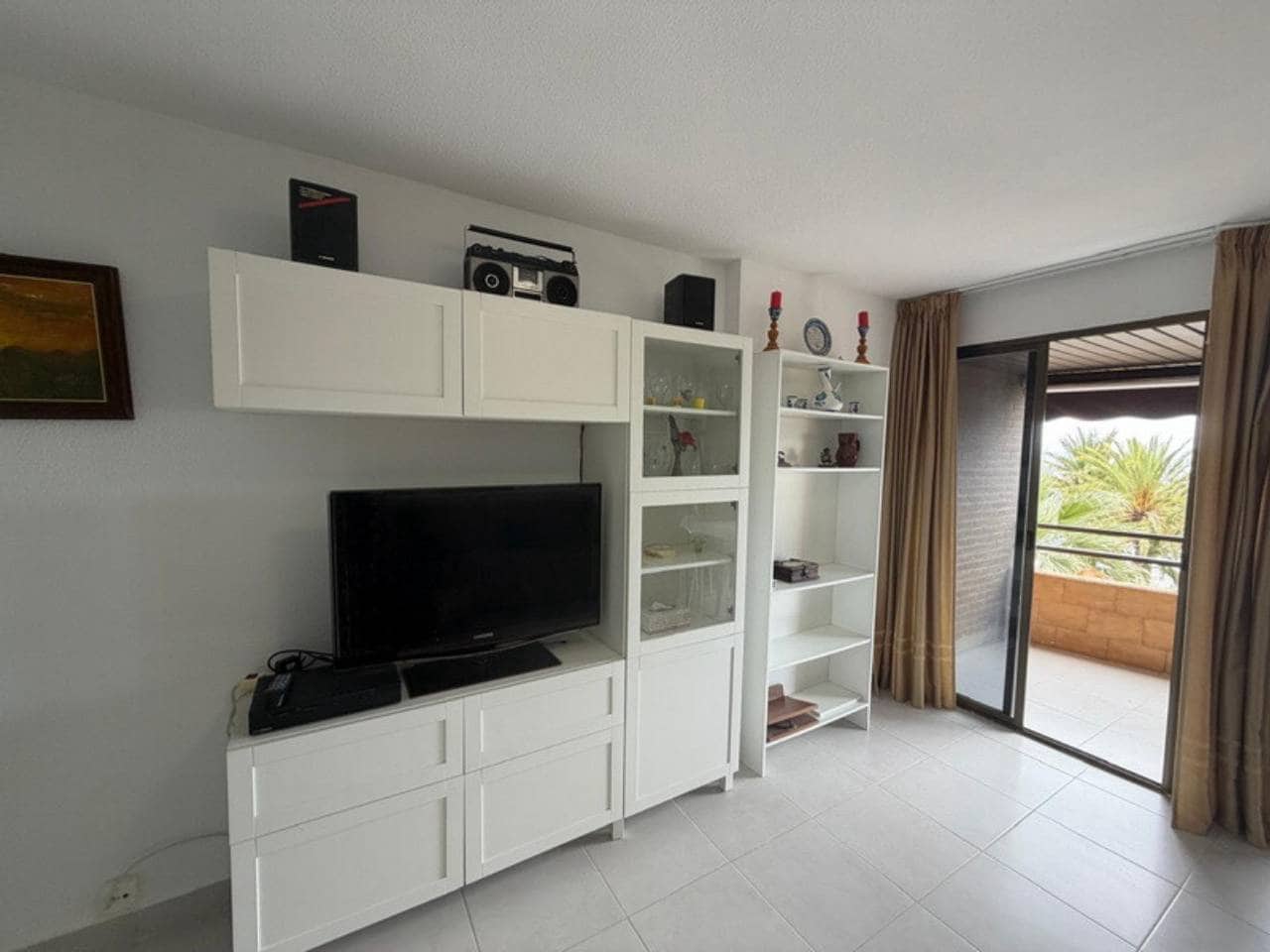 1 makuuhuone Huoneisto myytävänä paikassa Velilla mukana uima-altaan - 270 000 € (Ref: 9898455)