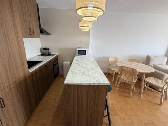 Appartement de 2 chambres à louer à Velilla, Almuñécar avec piscine garage - 1 000 € (Ref: 9916351)