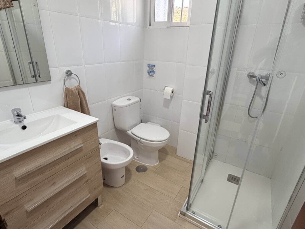 Villa/Maison de 3 chambres à louer à Taramay avec piscine - 1 300 € (Ref: 9921388)