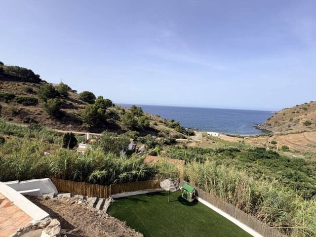 Villa/Maison de 3 chambres à louer à Taramay, Almuñécar avec piscine - 1 300 € (Ref: 9921388)