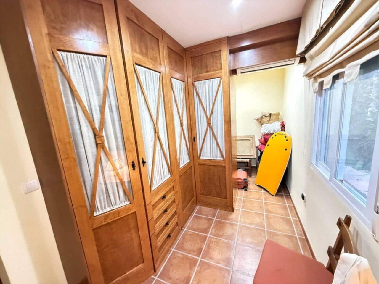 3 bedroom Apartment for sale in Almunecar - € 564,000 (Ref: 9939110)