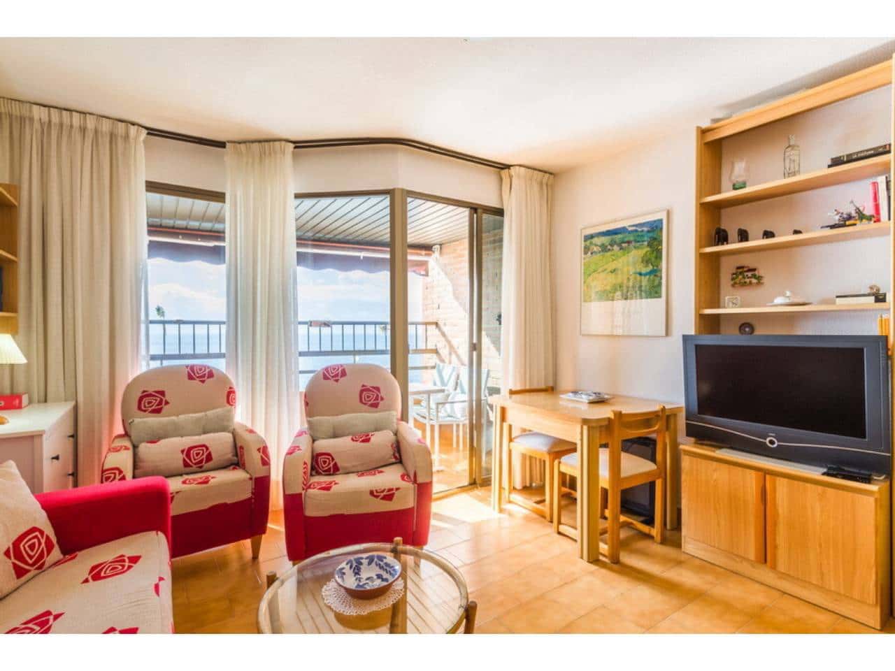 2 soverom Leilighet til salgs i Velilla med svømmebasseng garasje - € 285 000 (Ref: 9974544)