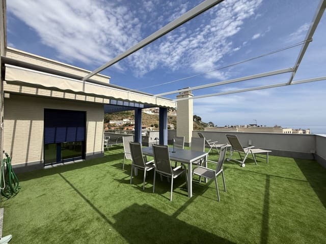 3 soverom Penthouse til leie i Taramay, Almuñécar med svømmebasseng garasje - € 2 000 (Ref: 9974546)