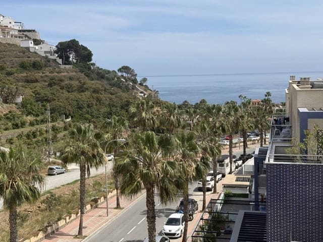 3 soverom Penthouse til leie i Taramay, Almuñécar med svømmebasseng garasje - € 2 000 (Ref: 9974546)