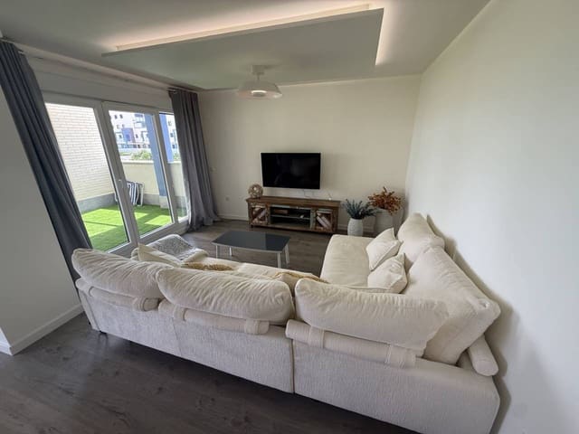 3 soverom Penthouse til leie i Taramay, Almuñécar med svømmebasseng garasje - € 2 000 (Ref: 9974546)